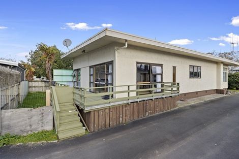 Photo of property in 12 Walsh Street, Forest Lake, Hamilton, 3200