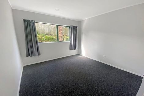 Photo of property in 24 Taroka Close, Pinehill, Auckland, 0632