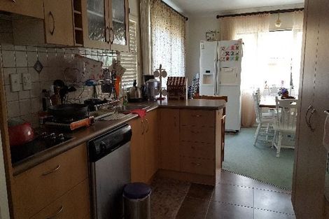 Photo of property in 80 Sunset Road, Unsworth Heights, Auckland, 0632