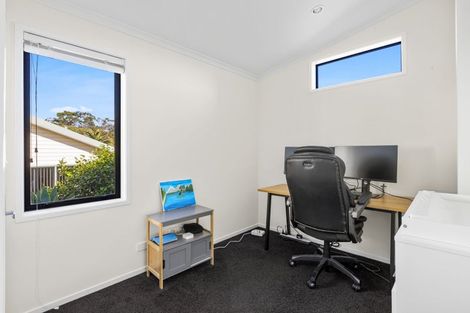 Photo of property in 78 Pemberton Avenue, Bayview, Auckland, 0629