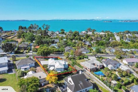 Photo of property in 71 Beach Road, Mellons Bay, Auckland, 2014