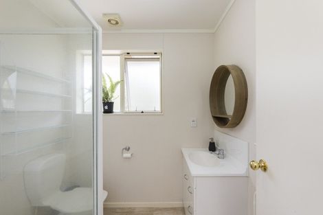 Photo of property in 24 Logan Way, Kelvin Grove, Palmerston North, 4414