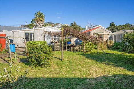 Photo of property in 8 Harbour Street, Moturoa, New Plymouth, 4310