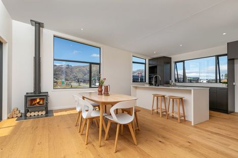 Photo of property in 7 Barton Street, Lake Hawea, 9382