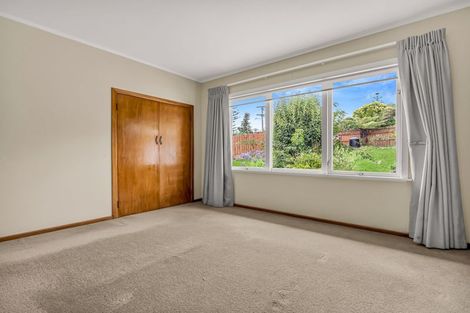 Photo of property in 10 Mackwood Place, Birkdale, Auckland, 0626