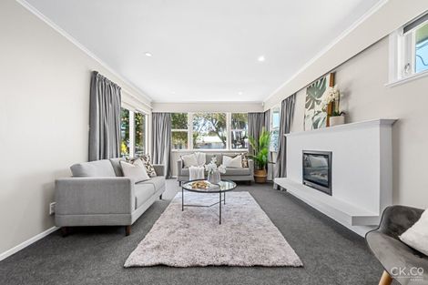 Photo of property in 4 Snell Grove, Clouston Park, Upper Hutt, 5018