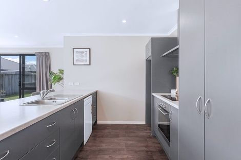 Photo of property in 28 Chesham Street, Rototuna North, Hamilton, 3210