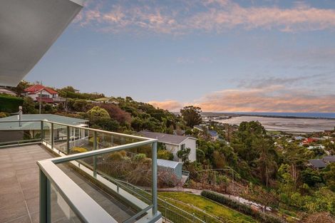 Photo of property in 185 Mount Pleasant Road, Mount Pleasant, Christchurch, 8081