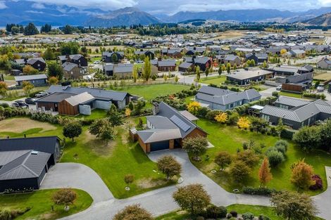 Photo of property in 5 Parkview Street, Wanaka, 9382