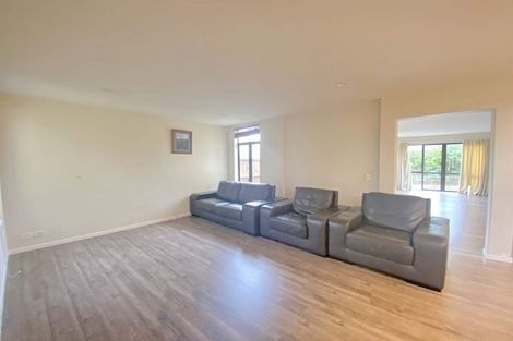 Photo of property in 60 Baverstock Road, Flat Bush, Auckland, 2016