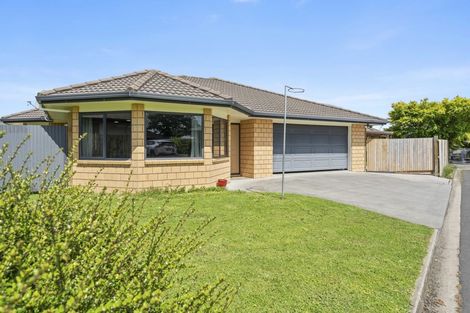 Photo of property in 22a Madison Street, Cambridge, 3434