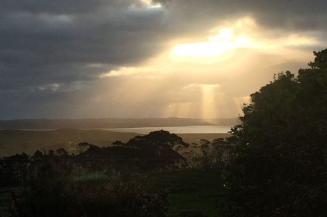 Photo of property in 1611 Kaipara Coast Highway, Kaukapakapa, 0984