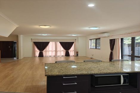 Photo of property in 36 Greenbough Lane, Greenhithe, Auckland, 0632