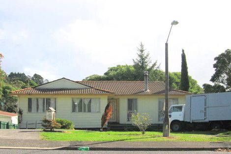 Photo of property in 15 Leo Street, Glen Eden, Auckland, 0602