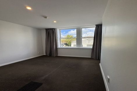Photo of property in 77 Brougham Street, Mount Victoria, Wellington, 6011