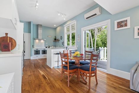 Photo of property in 21 Locarno Street, Opawa, Christchurch, 8023