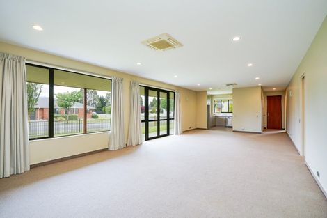 Photo of property in 111 Govan Drive, Te Anau, 9600