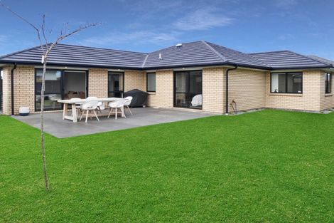 Photo of property in 32 Karere Avenue, Marshland, Christchurch, 8083