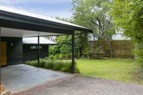 Photo of property in 21 Waiparemo Crescent, Pukawa Bay, Turangi, 3381