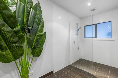 Photo of property in 2 Claude Road, Stanmore Bay, Whangaparaoa, 0932