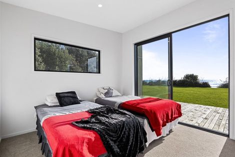 Photo of property in 317 Porikapa Road, Warea, New Plymouth, 4381