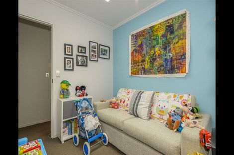 Photo of property in 29 Woodhaven Place, Parklands, Christchurch, 8083