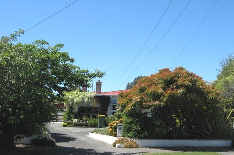 Photo of property in 8 Dymock Place, Bishopdale, Christchurch, 8053