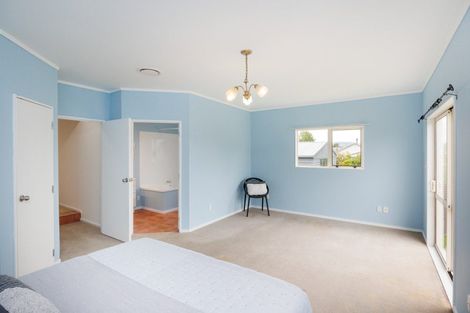 Photo of property in 101 Hillcrest Drive, Kelvin Grove, Palmerston North, 4414