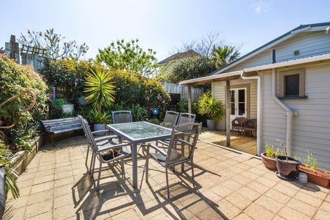 Photo of property in 26 Tipahi Street, Nelson South, Nelson, 7010