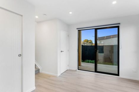 Photo of property in 27e Von Sturmer Street, Mangere East, Auckland, 2024