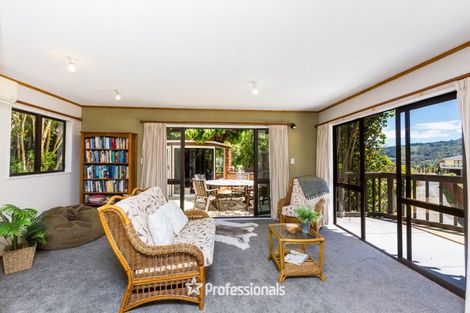 Photo of property in 8 King Charles Drive, Kingsley Heights, Upper Hutt, 5018