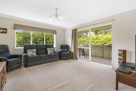 Photo of property in 6 Rivervale Grove, Stanmore Bay, Whangaparaoa, 0932