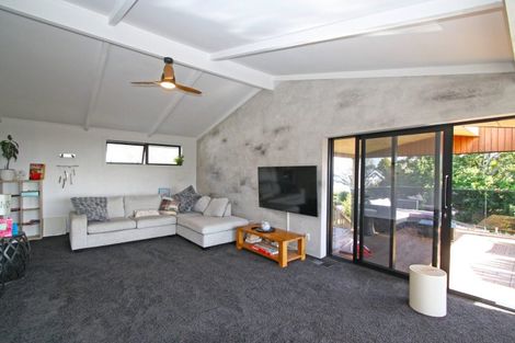 Photo of property in 86 Cutfield Road, New Plymouth, 4310
