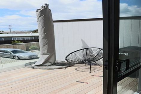 Photo of property in 11/3 Abbotleigh Avenue, Te Atatu Peninsula, Auckland, 0610