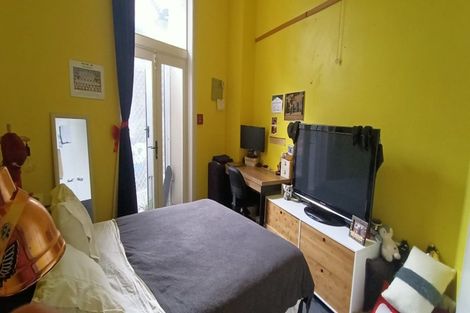 Photo of property in Columbia Apartments, 2/32 Cuba Street, Te Aro, Wellington, 6011