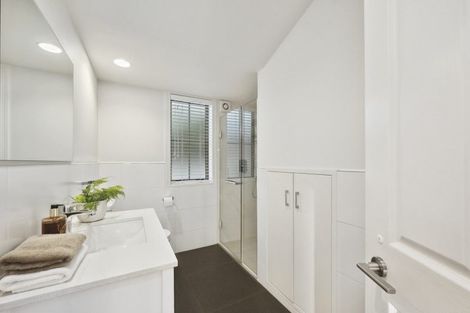 Photo of property in 2/17 Sanders Avenue, Takapuna, Auckland, 0622