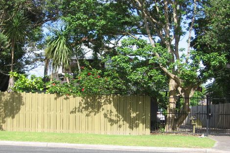 Photo of property in 66 Kowhai Road, Campbells Bay, Auckland, 0630