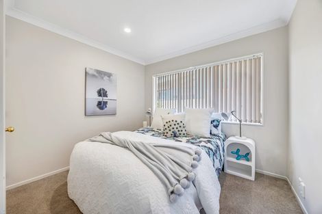 Photo of property in 16 Tornado Place, West Harbour, Auckland, 0618