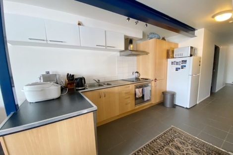 Photo of property in 3/2 Atarangi Road, Greenlane, Auckland, 1051