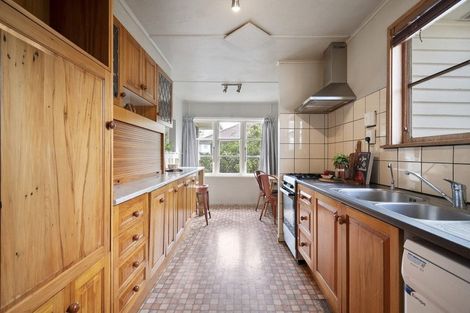 Photo of property in 40 Andrew Avenue, Roslyn, Palmerston North, 4414