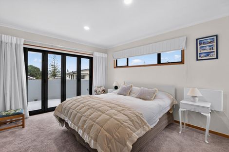 Photo of property in 34 The Esplanade, Westshore, Napier, 4110