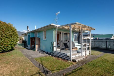 Photo of property in 46 Hingaia Street, Turangi, 3334