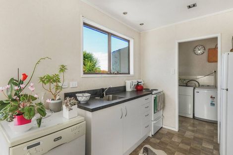 Photo of property in 9 Holborn Place, Papatoetoe, Auckland, 2025