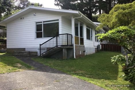 Photo of property in 3 Spruce Grove, Ranui, Porirua, 5024