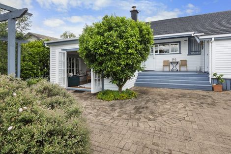 Photo of property in 3 Saint Olpherts Avenue, Hamilton East, Hamilton, 3216