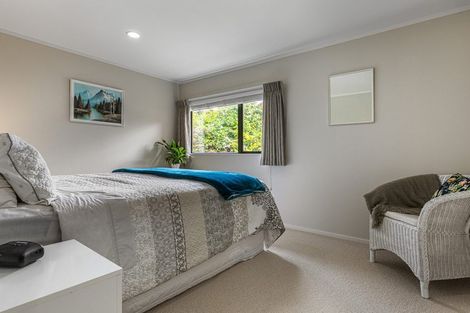 Photo of property in 1 Astor Place, Orewa, 0931