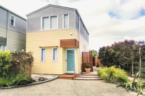 Photo of property in 31 Albionvale Road, Glen Eden, Auckland, 0602