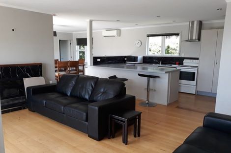 Photo of property in 152 Tiroroa Avenue, Te Atatu South, Auckland, 0610