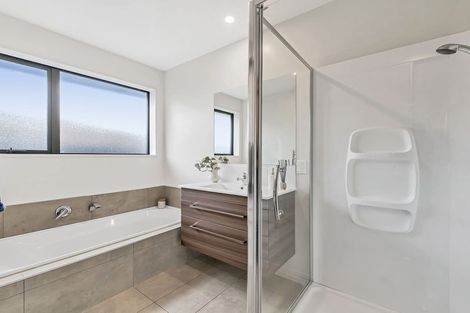 Photo of property in 25 Whincops Road, Halswell, Christchurch, 8025