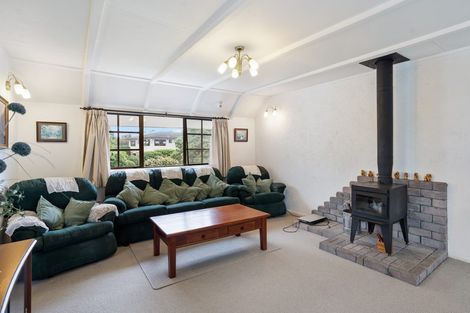 Photo of property in 14 Traffic Road, Greenhithe, Auckland, 0632